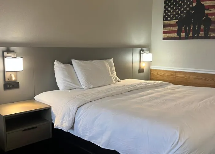 Hallmarc Inn & Suites Of West Memphis