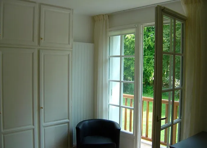 Domaine De Chantemerles Fontainebleau