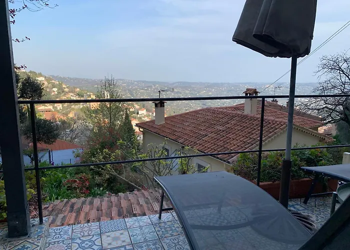 Skylark Bed & Breakfast Grasse