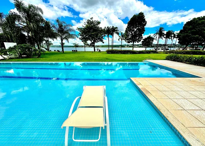 Casa Ipê - Beira lago- Lake View Brasília