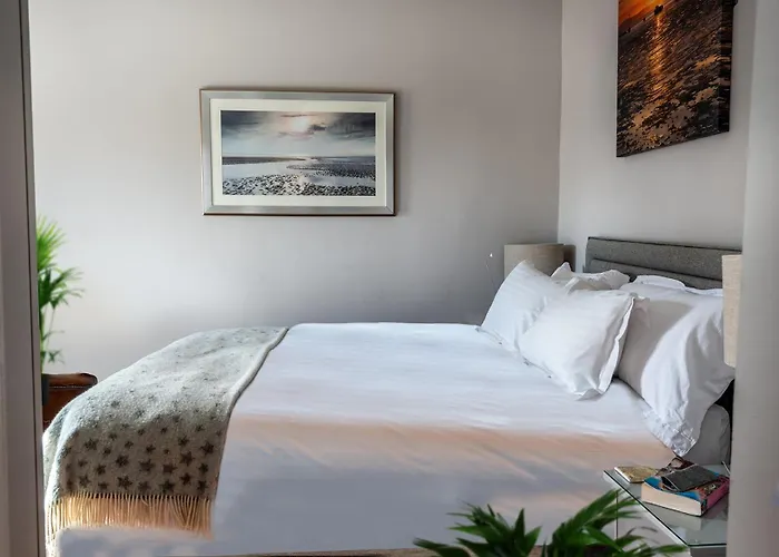 Top 17 Popular hotels  in Morecambe