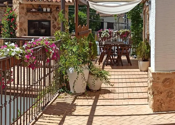 Patio de las Flores Riópar