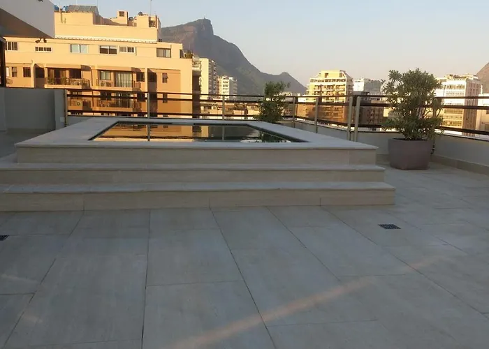 Leblon Inn, Flat Com Arrumacao Diaria, Academia, Garagem E 2 Quadras Da Praia By Tata
