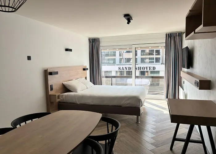 Hotel Sandeshoved Zeedijk Nieuport