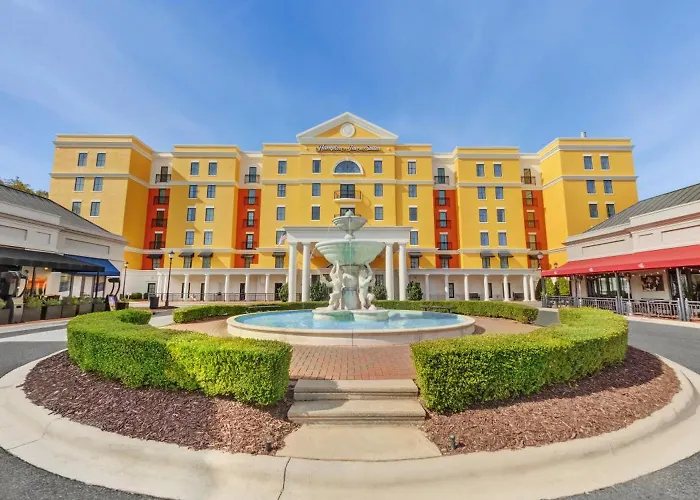 Hampton Inn & Suites South Park At Phillips Place