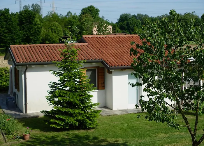 Pool & Garden Villa Lelia Mirano