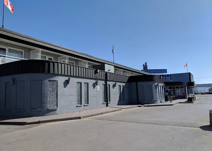 The Cavalier Inn Winnipeg With Golf Course
