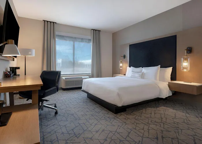 Fairfield By Marriott Inn & Suites Denver Airport At Gateway Park Montbello