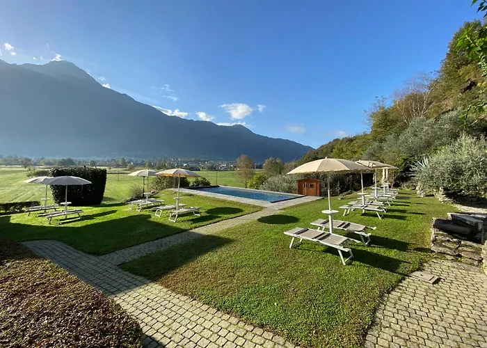 Villa Borgo Erbiola Colico