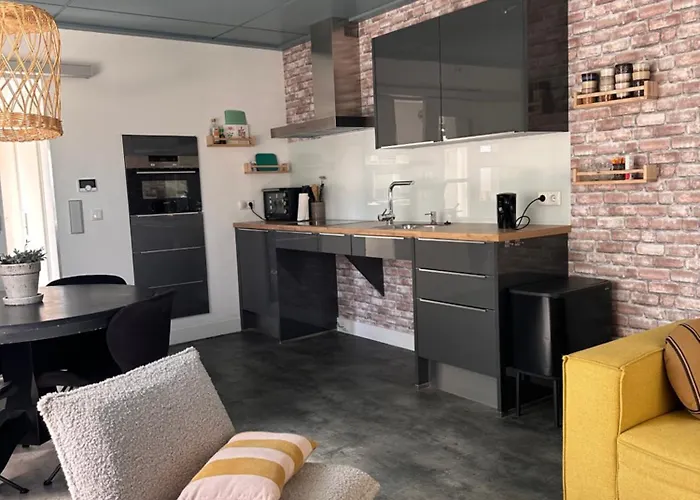 B&B Het Kleine Huisje Emmen