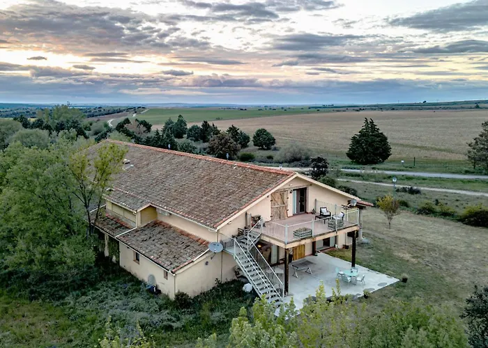 Hoteles que admiten perros en Segovia 