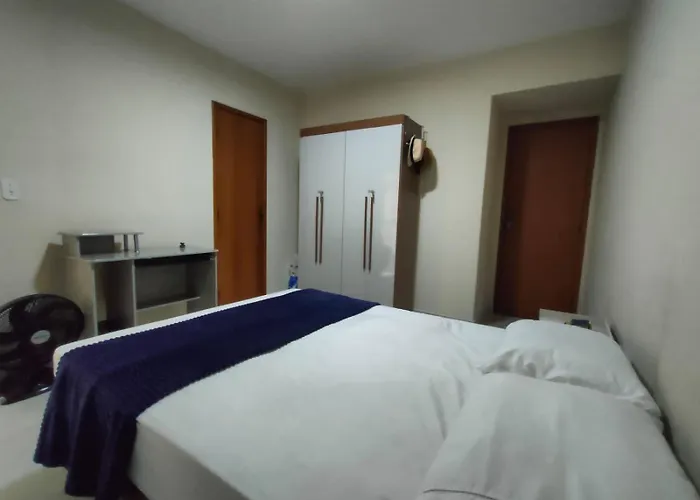 Apartamento Guarapari, WI-FI, Vista do Mar, Praia do Morro,100 metros do Mar