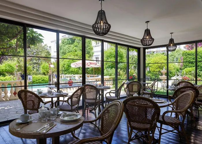 Hôtel Sainte Valérie Juan-les-Pins