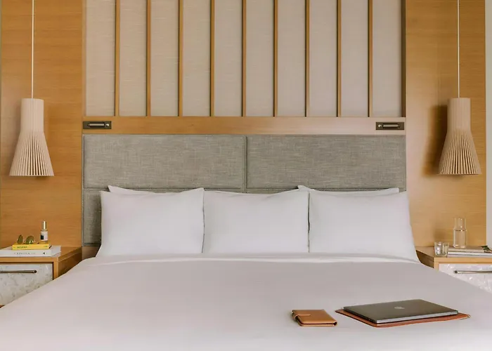Boutique The Abbey Hotel Miami Beach, Sonder By Marriott Bonvoy