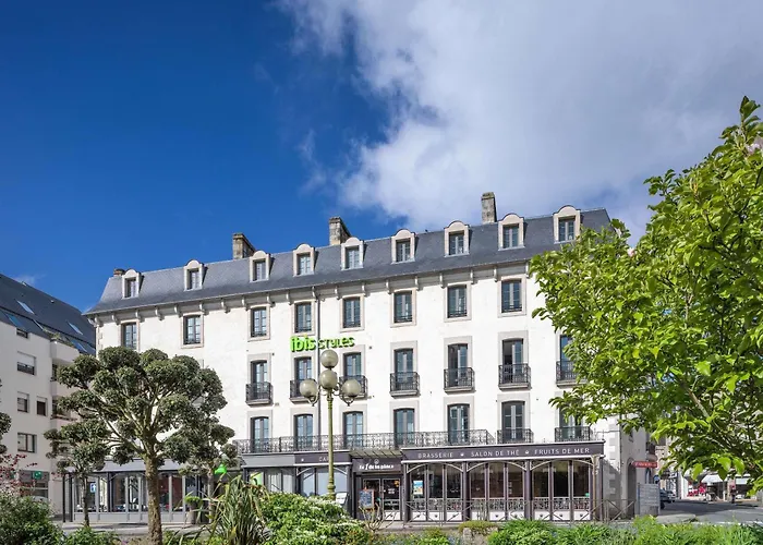 Ibis Styles Dinan Centre Ville With Golf Course
