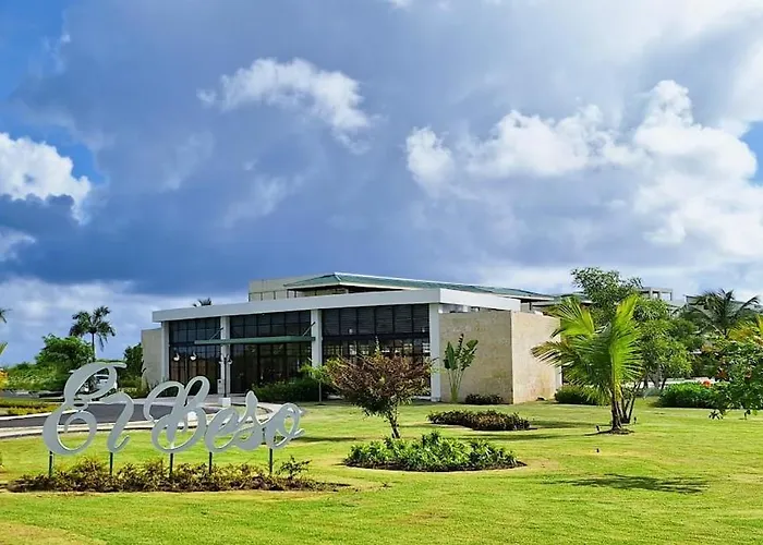 El Beso Adults Only At Ocean El Faro Hotel Punta Cana