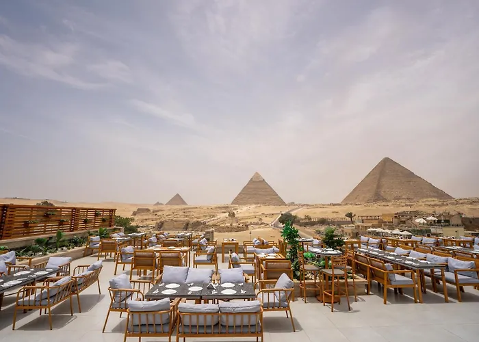 Hayat Pyramids View Hotel Kafret el-Gabal