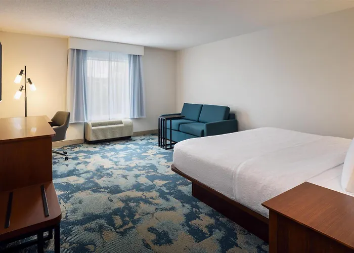 Hampton Inn & Suites Knoxville-Turkey Creek Farragut With Golf Course