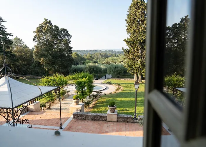 Château les Crostes Lorgues avec Piscine