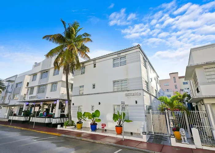 Chesterfield Hotel & Suites Miami Beach