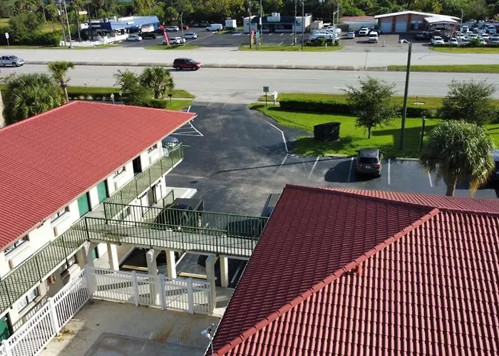 Riviera Motel