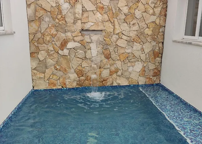 Armação de Pêra Hotels with Pool