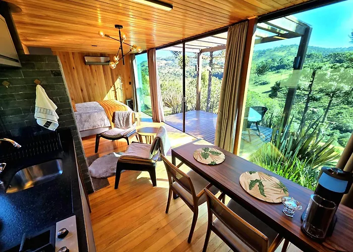 Cabanas Alto Padrão com Jacuzzi, Lareira e cachoeira exclusiva Urupema