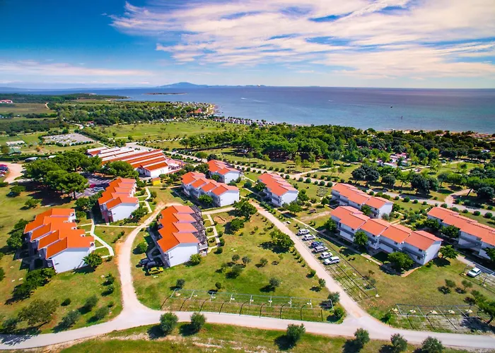 Kazela Apartments