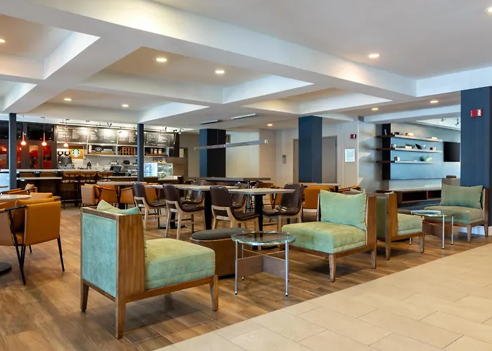 Courtyard By Marriott North Charleston Airport Coliseum Hotel