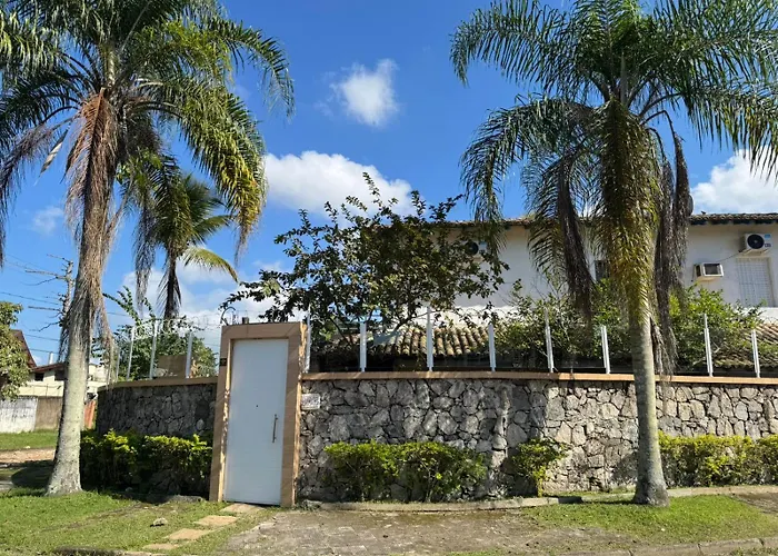 Casa Tortuga 5 suítes 400 metros da praia Guarujá