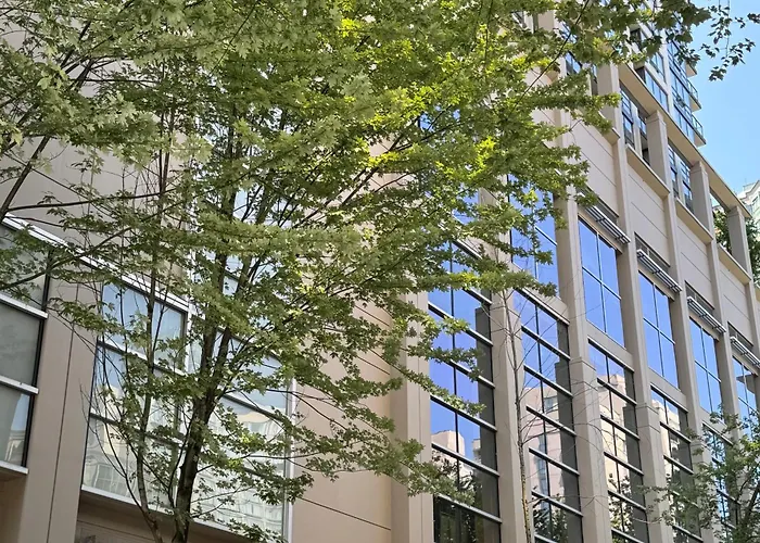 Vancouver Downtown Central 1 Bedroom Condo