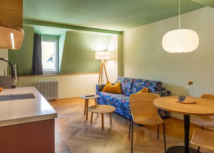 Alma Hotel - Boutique Hideaway By The Lake With Rooftop And Ladies-Only Wellness Zürich
