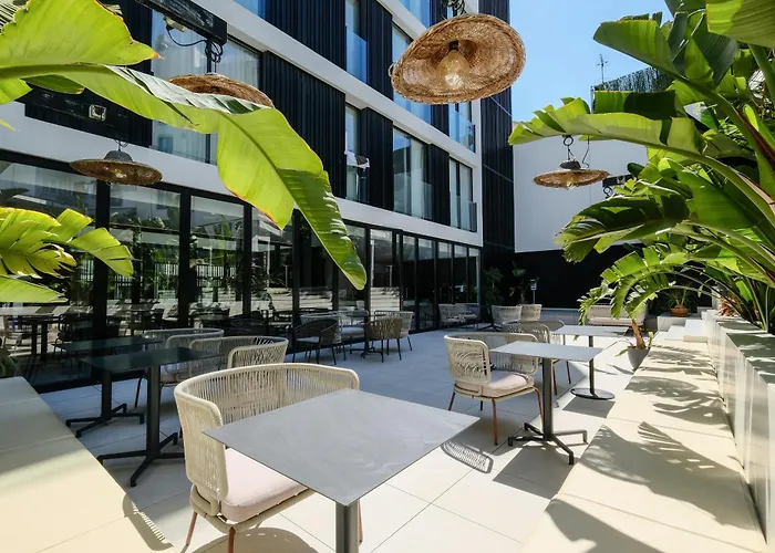 Azuline Hotel M San Antonio Abad - un Hotel de 4 estrellas