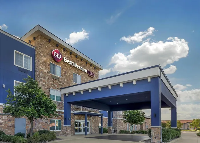 Best Western Plus Fort Worth Forest Hill Inn & Suites