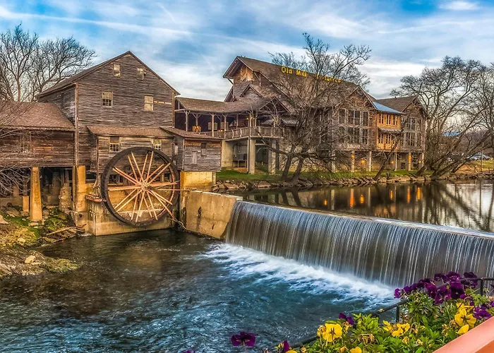 Pigeon Forge Paradise