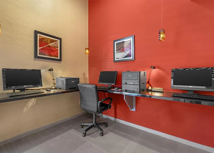 Best Western Plus Park Place Inn - Mini Suites Anaheim