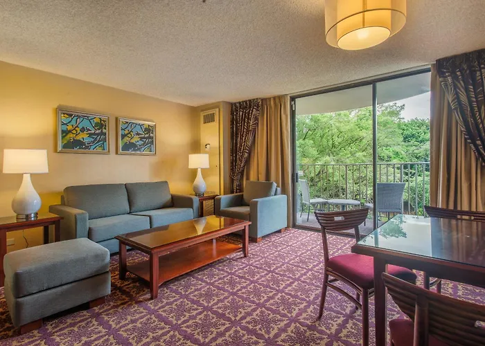 Hilo Hawaiian Hotel, Trademark Collection By Wyndham