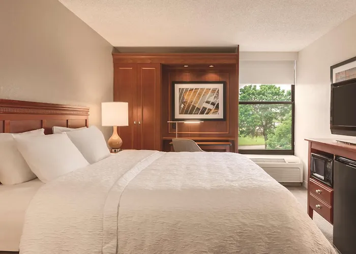 Hampton Inn Des Moines-Airport