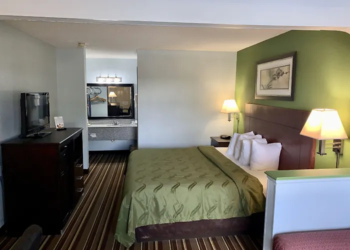 Quality Inn And Suites Macon