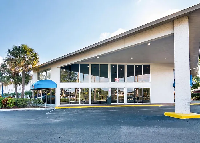 Motel 6-Tampa, Fl - Fairgrounds