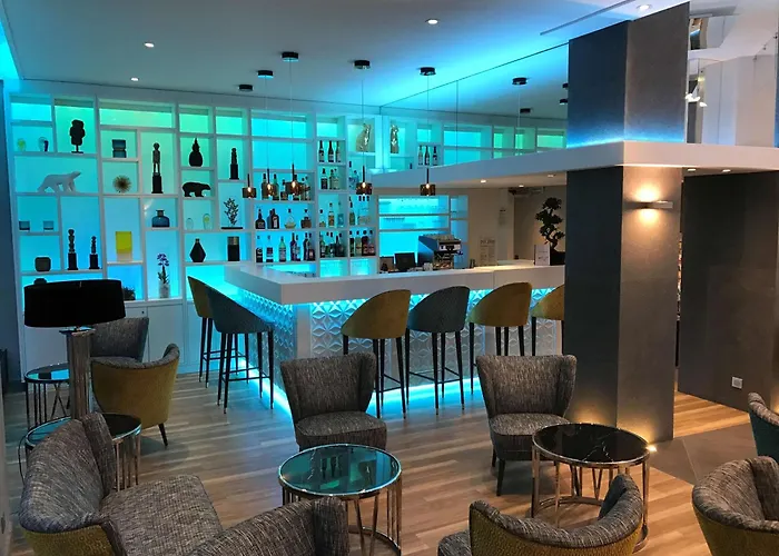 Best Western Plus Hotel Carlton Annecy Mit Golfplatz