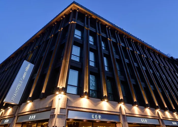 Una Hotels Cusani Milano - um hotel de 4 estrelas