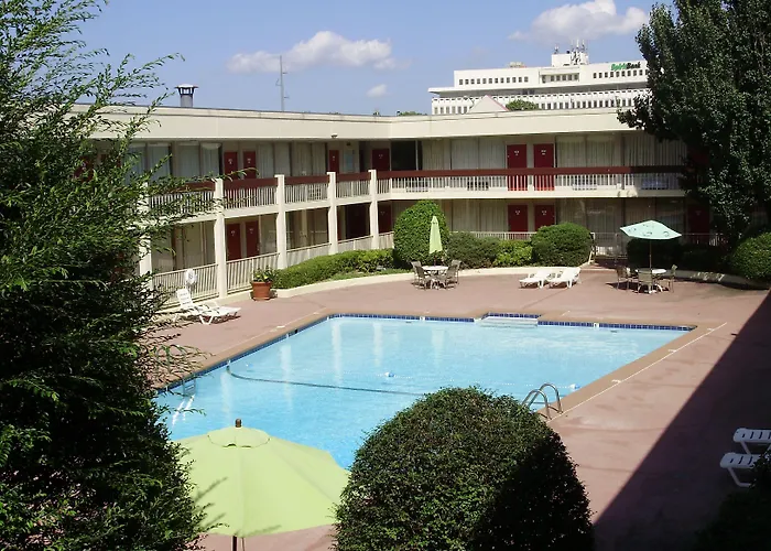 Trade Winds Central Inn Tulsa
