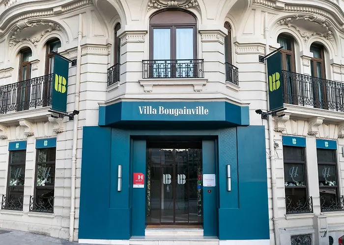 Villa Bougainville by Happyculture