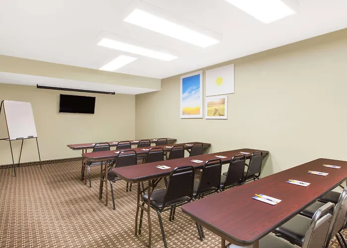 Days Inn By Wyndham San Jose Airport Milpitas