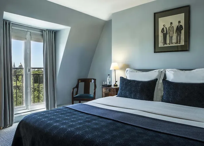 Hotel Brighton - Esprit De France