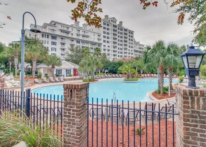 The Grand #2421 Apartment Destin with Pool