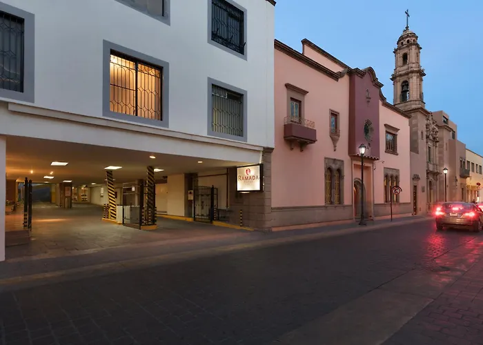 Ramada Plaza By Wyndham Leon