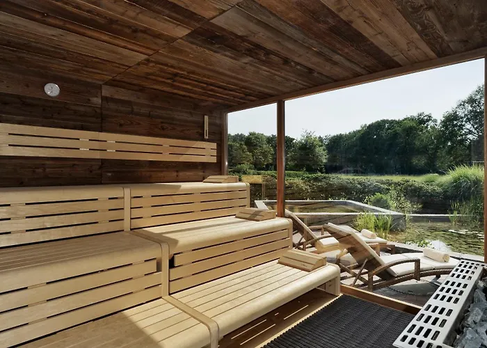 Bad Zwischenahn Hotels with Pool