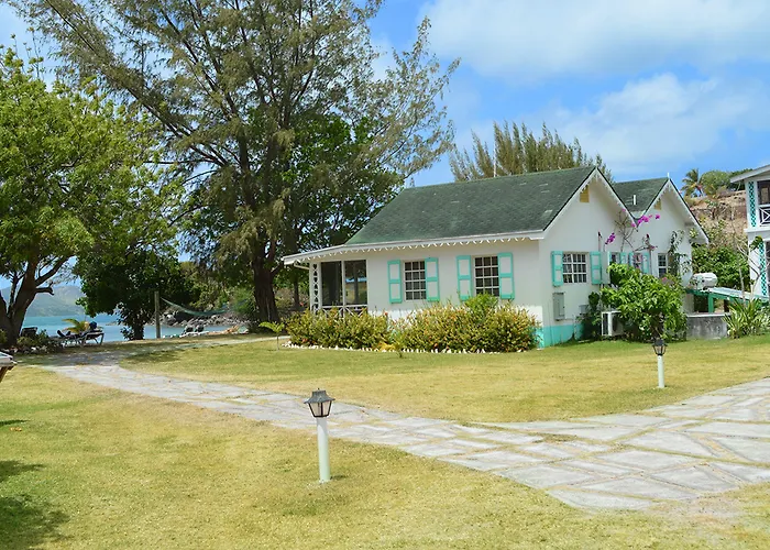 Oualie Beach Resort NEVIS - 4 star Hotel